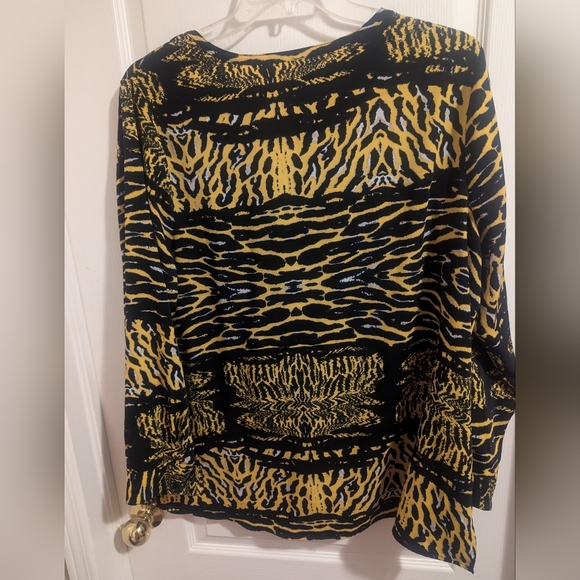 Women's 1X Pennington's long sleeve tunic - Picture 2 of 3